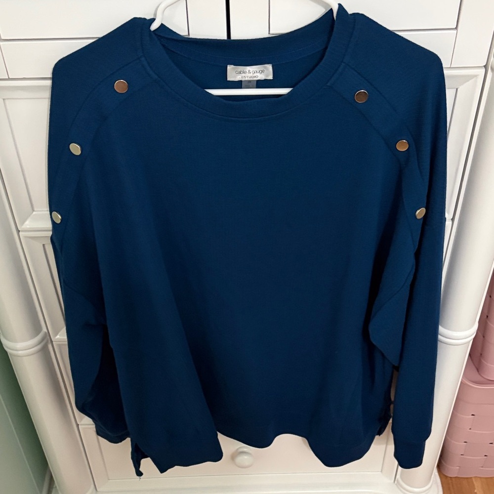 Blue crewneck sweater with buttons